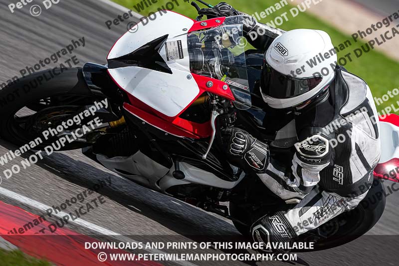 donington no limits trackday;donington park photographs;donington trackday photographs;estoril;event digital images;motorbikes;no limits;no limits trackdays;peter wileman photography;portugal;trackday;trackday digital images;trackday photos